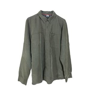 The North Face Shirt Mens Size M Fishing Hiking Long Sleeve Button Up Pockets
